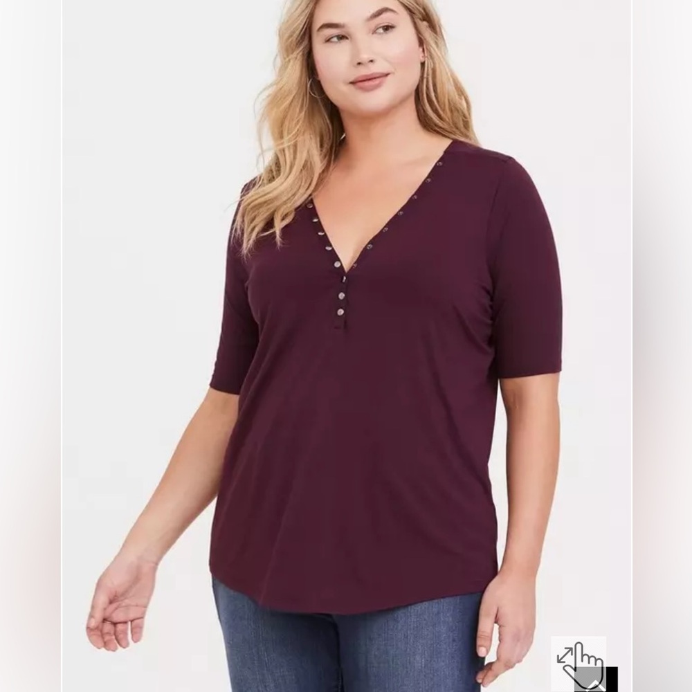 Torrid vneck henley top